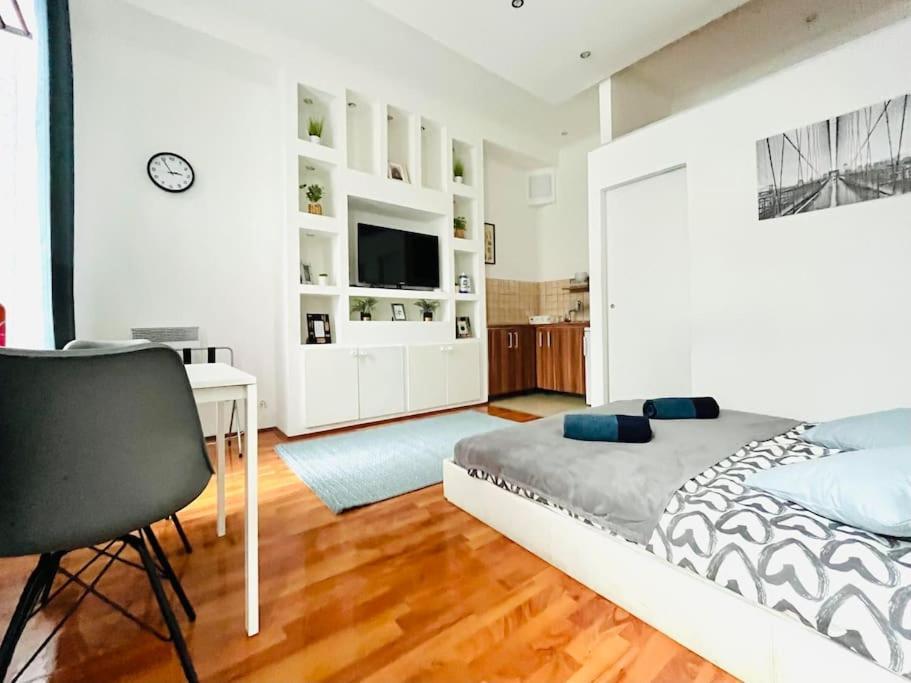 Kazy8 New Life Apartment Boedapest Buitenkant foto