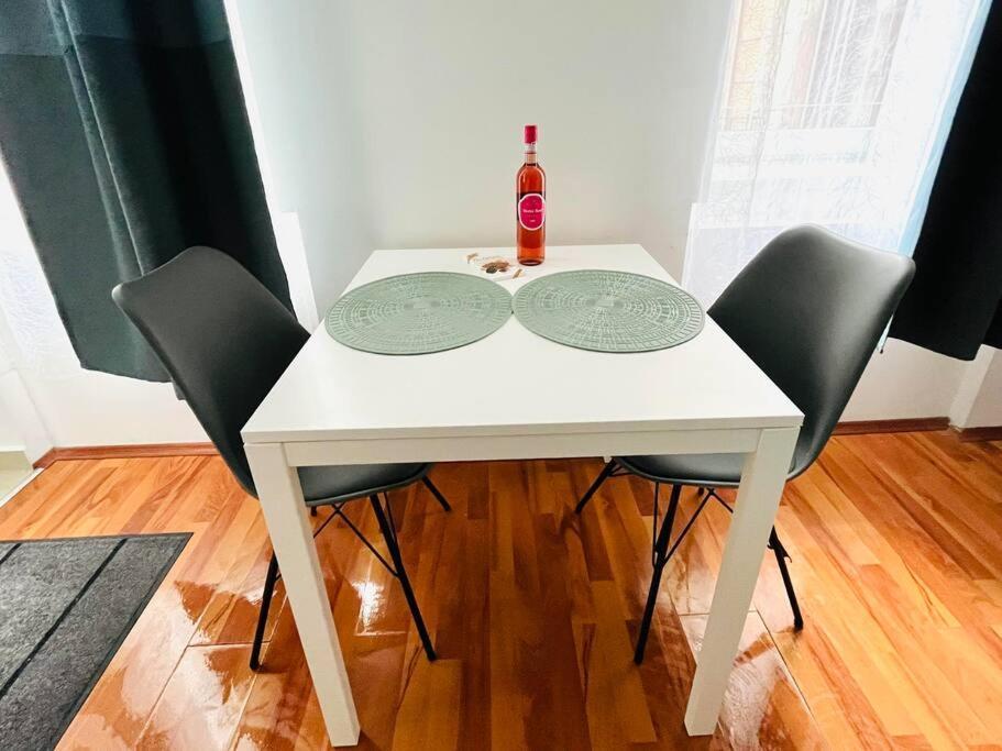 Kazy8 New Life Apartment Boedapest Buitenkant foto